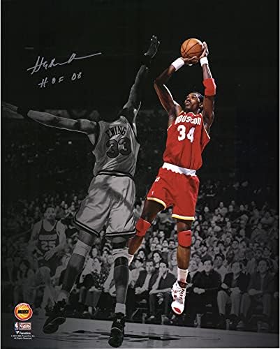 Hakeem Olajuwon Houston Rockets İmzalı 16 x 20 Spot Işığı Patrick Ewing Fotoğrafının üzerine HOF 08 Yazısıyla Çekildi-İmzalı