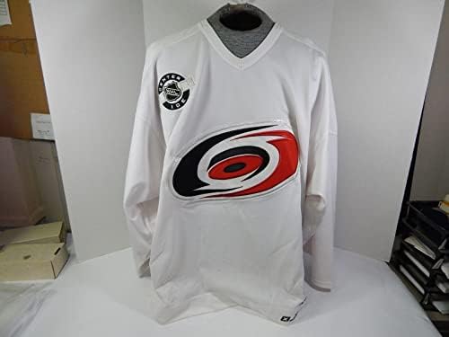 Carolina Hurricanes Oyunu Kullanılmış Beyaz Antrenman Forması 58 DP32446 - Oyun Kullanılmış NHL Formaları